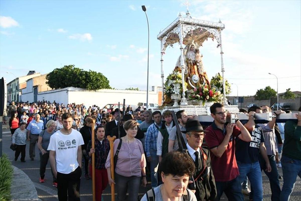 La Virgen de Luna regresa a La Jara para ser llevada a Villanueva