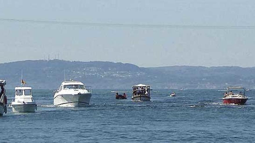 Travesía segura para conmemorar el Carmen