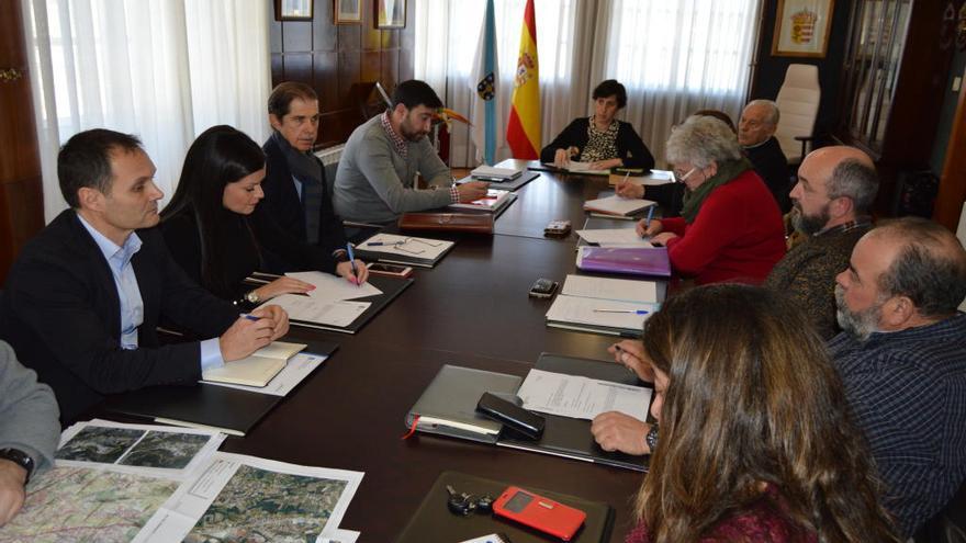 Reunión de la comisión de seguimiento del lindano, esta mañana en Mos. / FdV