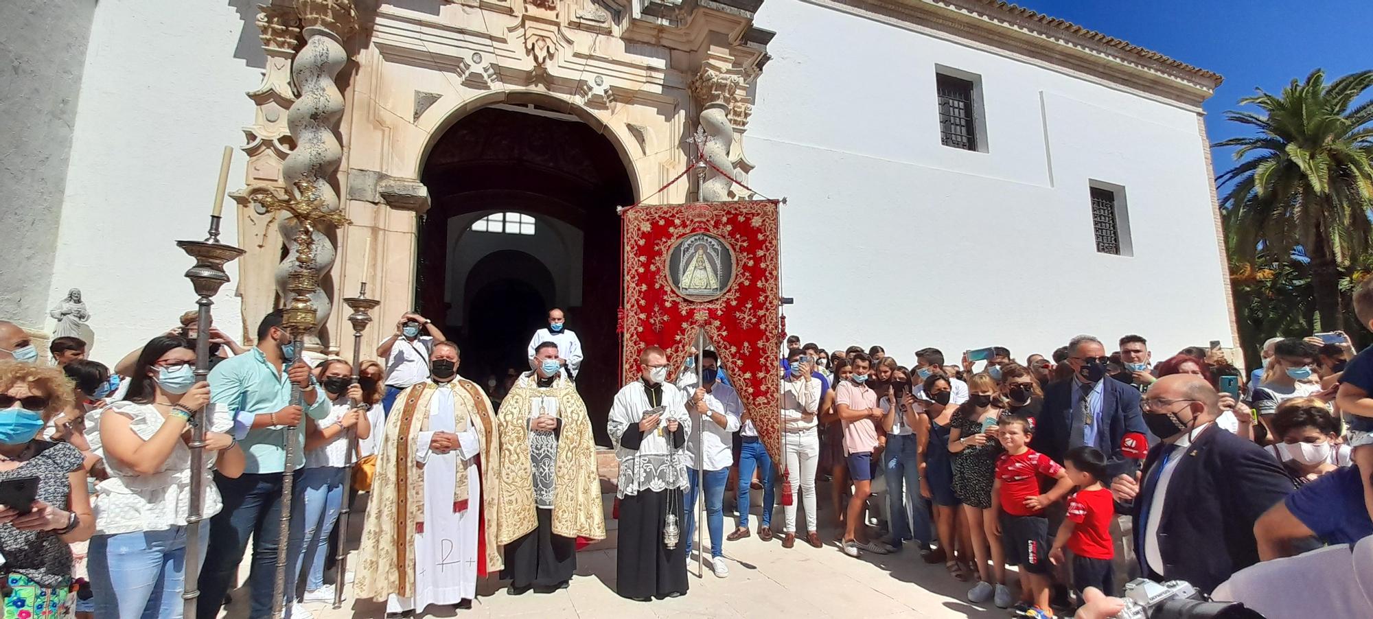 La 'Bajá' de la Virgen de la Sierra a Cabra, en imágenes