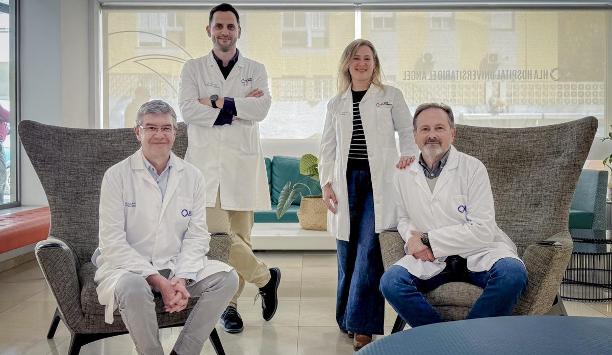 Los doctores Adolfo Cruz, Francisco León, Lourdes Parra y Antonio Hinojosa en el HLA El Ángel