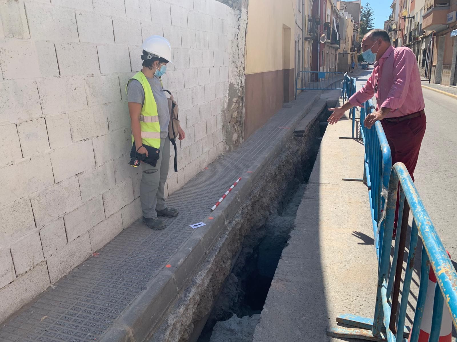 Hallan nuevos restos de las murallas y viviendas medievales en el casco urbano de Orihuela