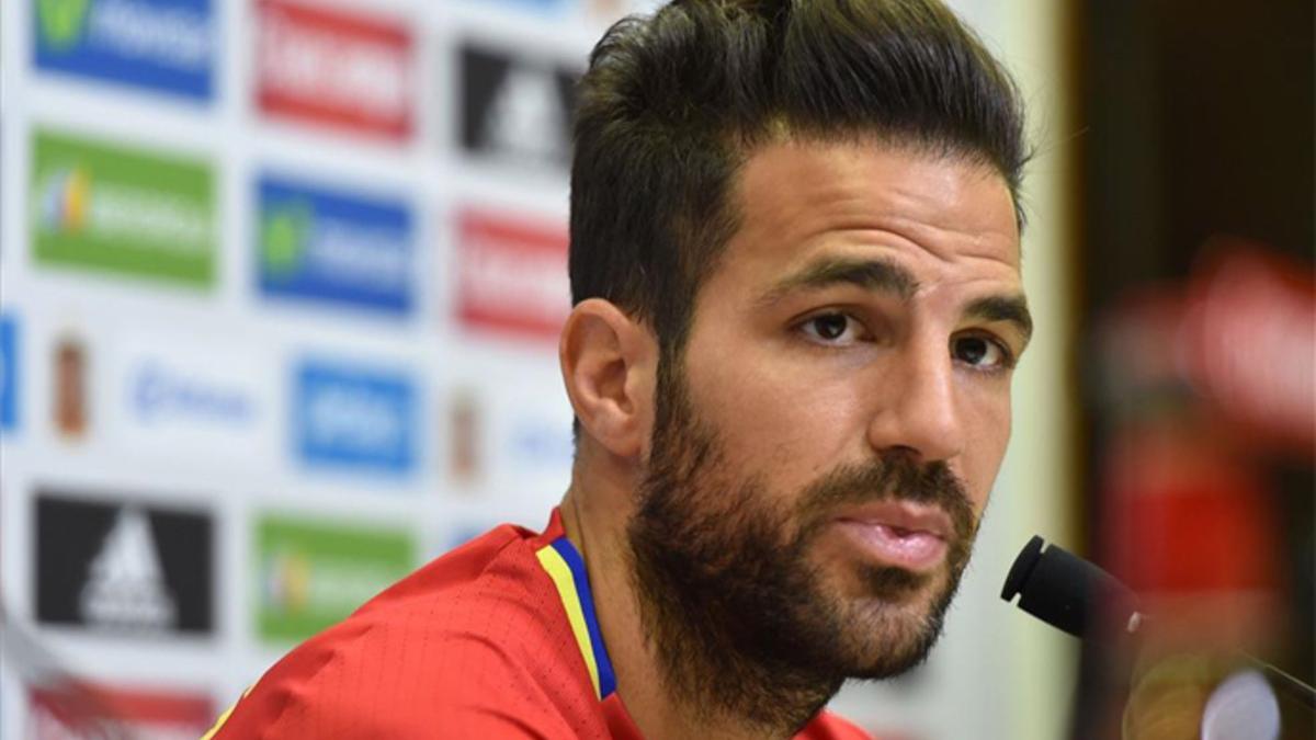 Cesc elogió a Nolito en rueda de prensa