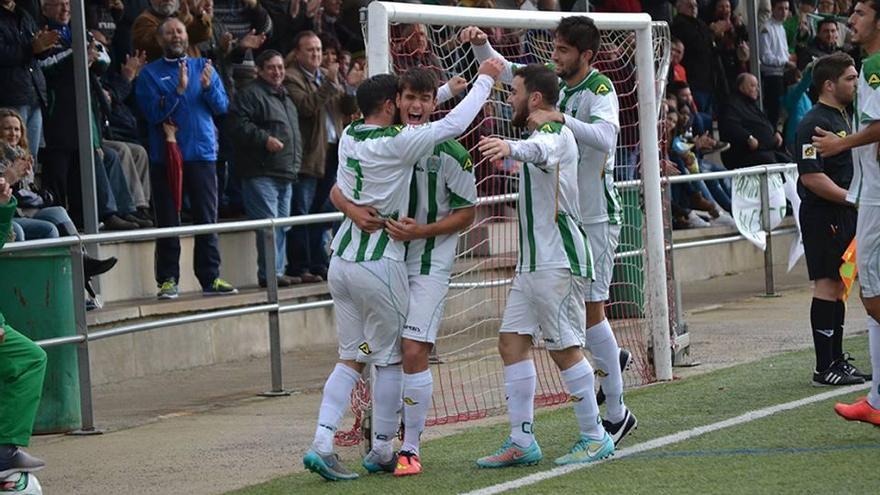 Sebas Moyano vuelve a salvar al Córdoba B