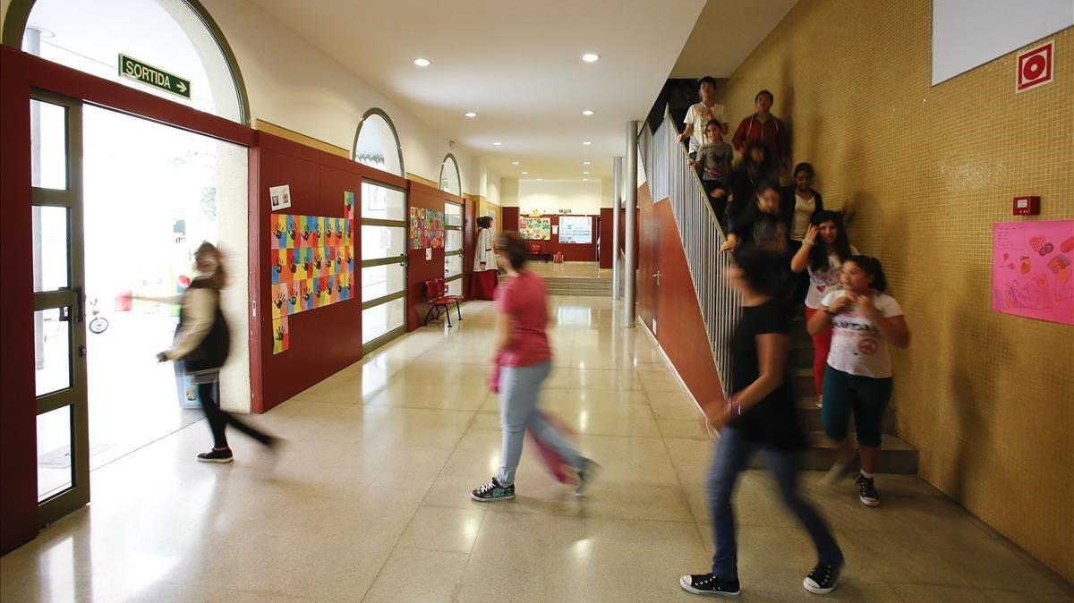 zentauroepp24002622 barcelona 24 10 2013 huelga ensenyament escuela concertada m200219193453 zentauroepp24002622 barcelona 24 10 2013 huelga ensenyament escuela concertada m200219193453