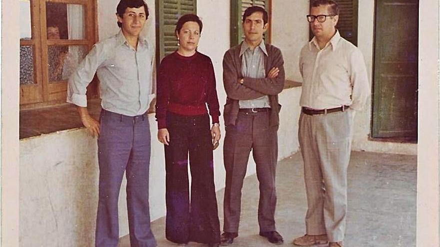 Dos profesores con Masdeu y Serra en los setenta.