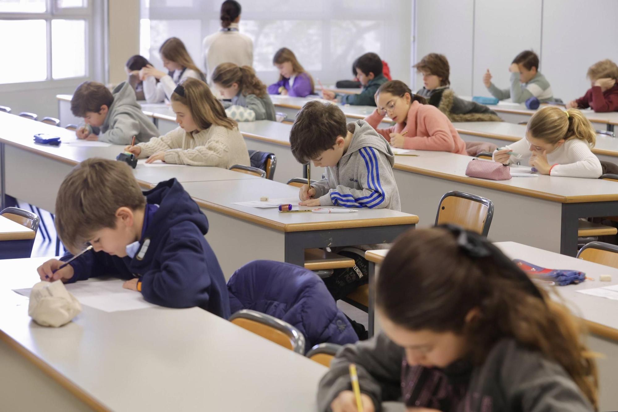 Dos mil niños participan en la Olimpiada Matemática que hoy ha organizado el Colegio Guadalaviar en la UPV