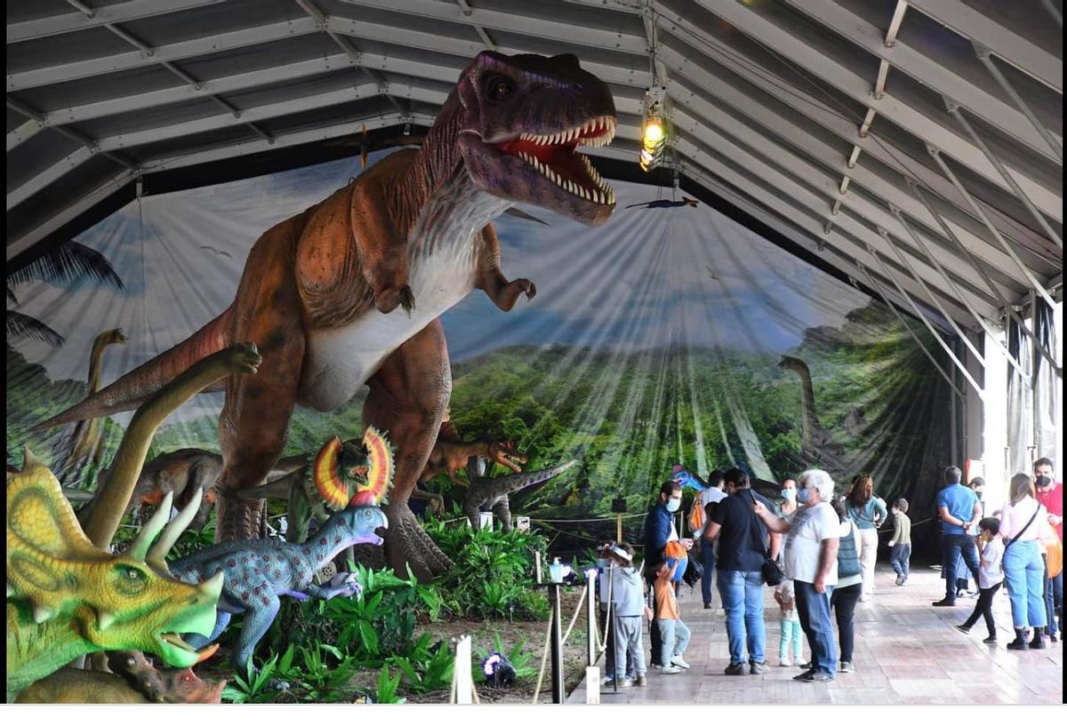 Varios de los dinosaruiros que se podrán ver en la exposición de Vigo.