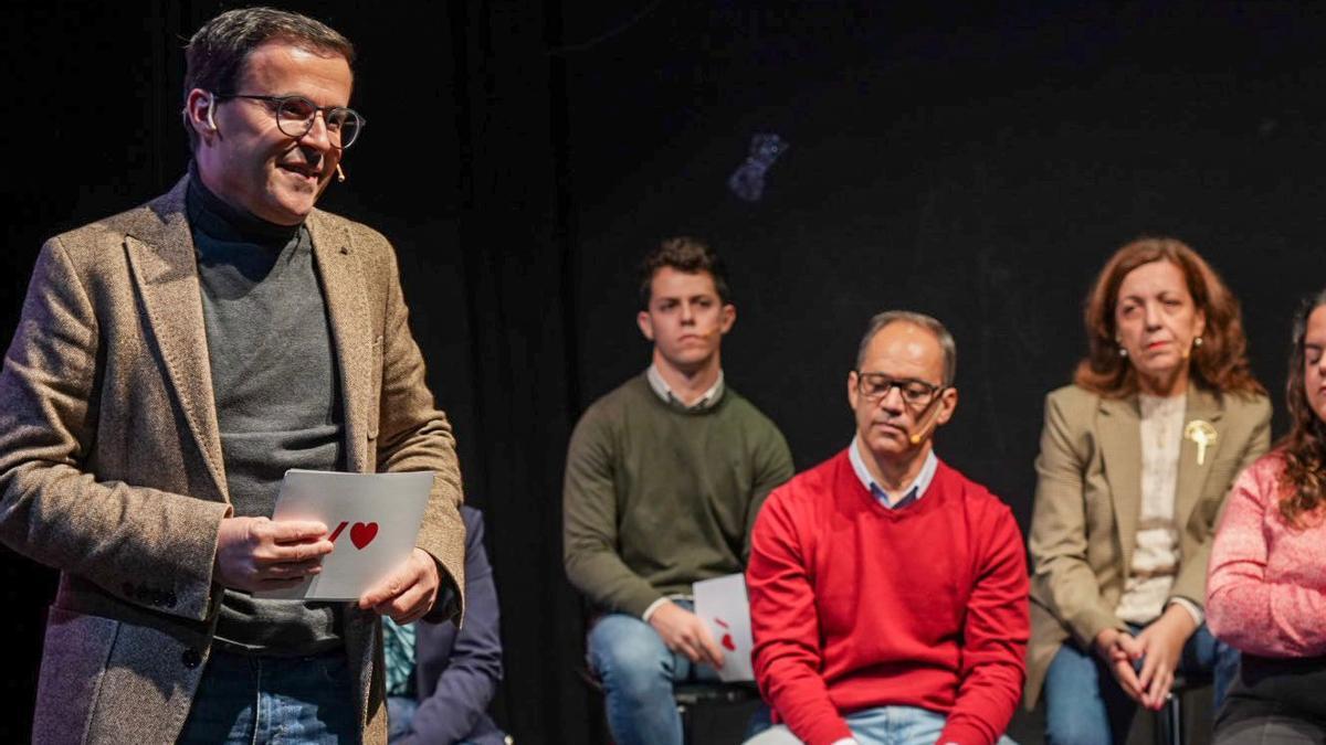 El candidato del PSOE a la Presidencia de la Junta de Extremadura, Miguel Ángel Gallardo, presenta su programa electoral para el 21D.