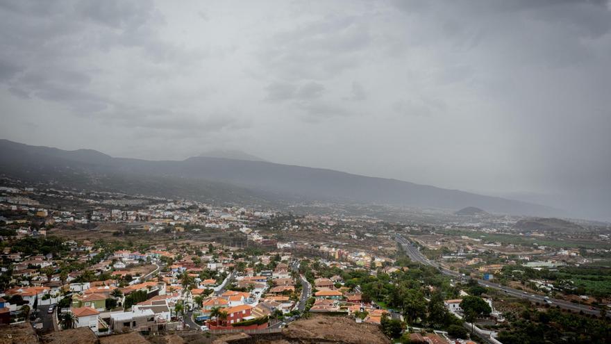 La lluvia y la inestabilidad se apoderan de la meteorología en Canarias para este lunes