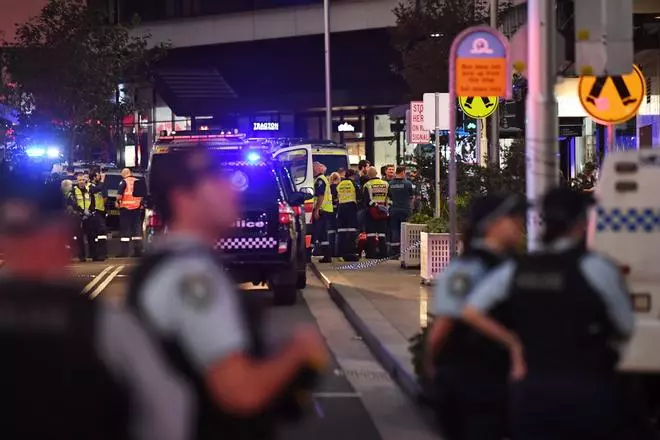 Al menos seis personas mueren apuñaladas por un individuo en un centro comercial de Sidney