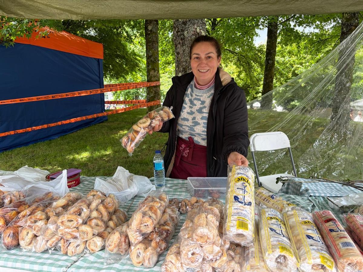 Fina Blanco, de Rosquillas Bama, de Touro.