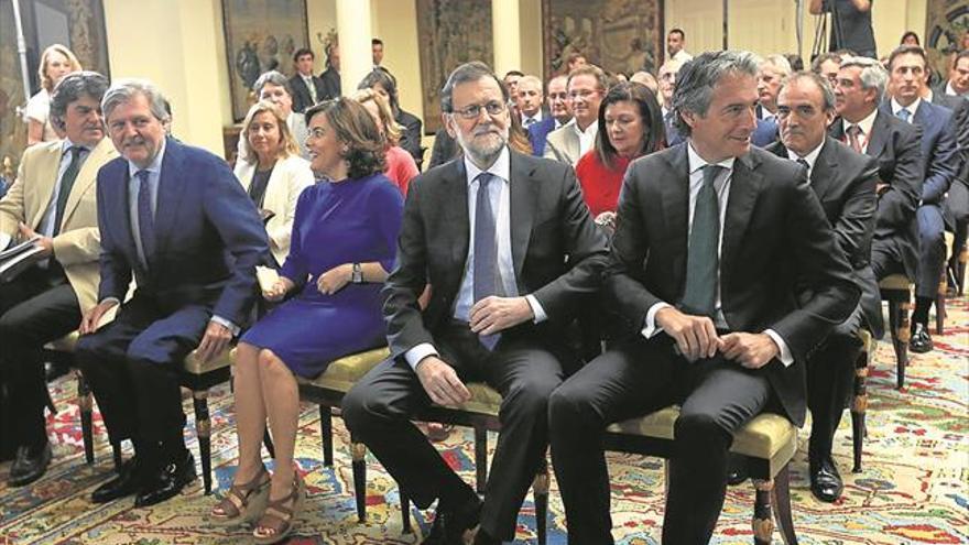 Rajoy da oxígeno a las constructoras con 5.000 millones para carreteras