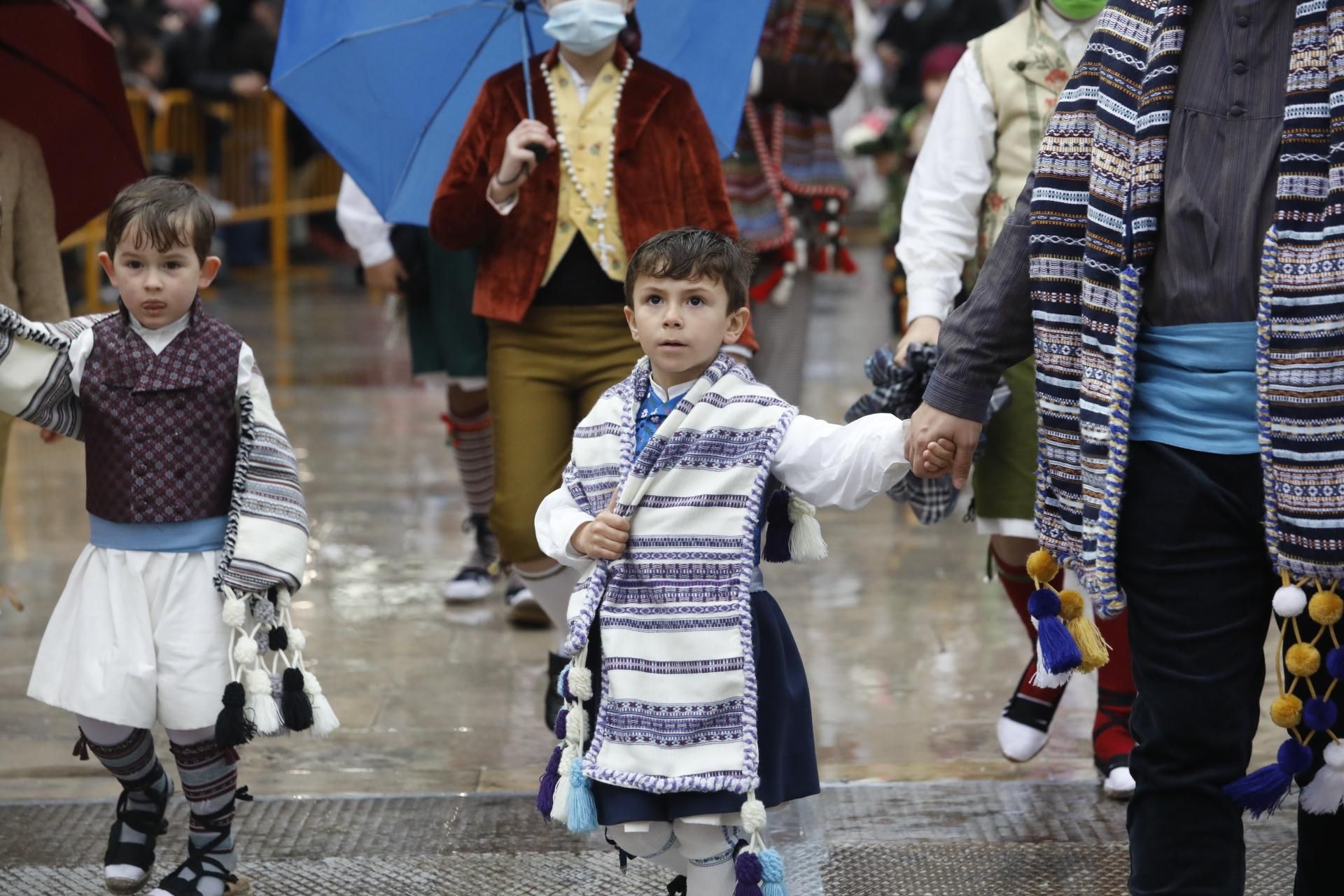 Búscate en el primer día de ofrenda por la calle Quart (entre las 18:00 a las 19:00 horas)