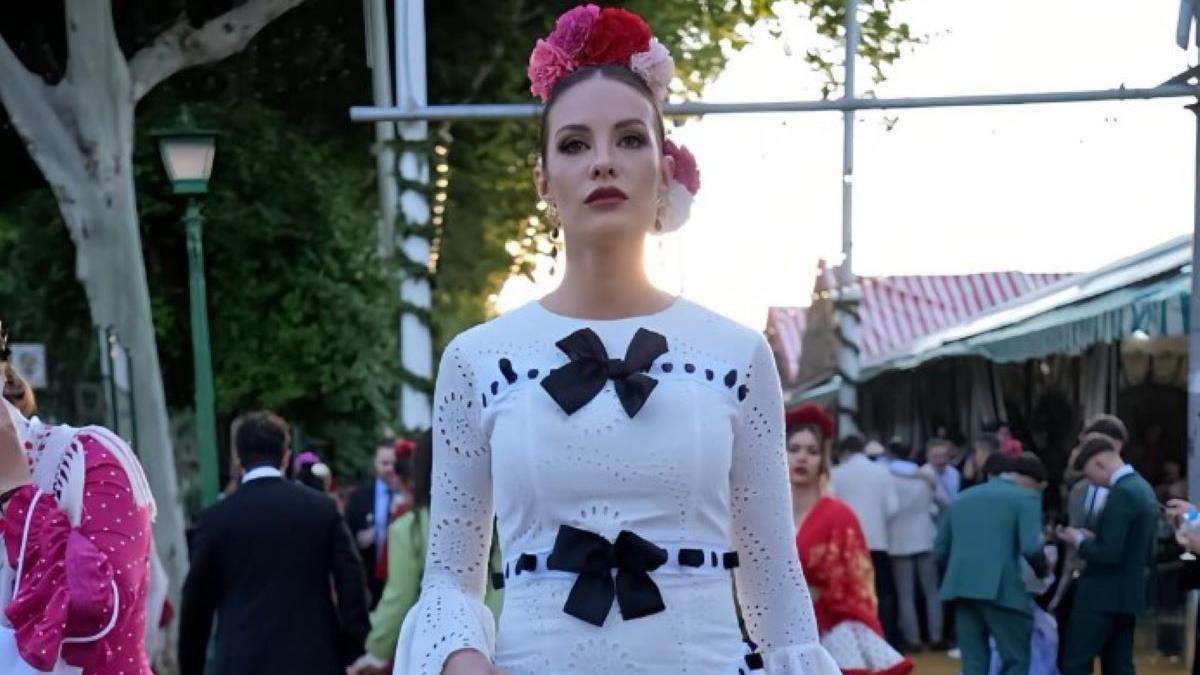 Jessica Bueno durante la Feria de Abril