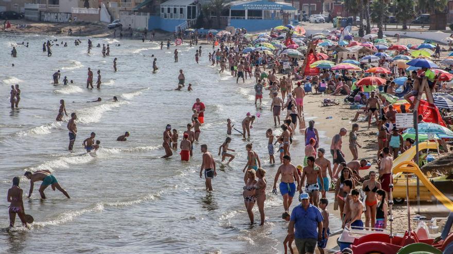 Orihuela bate récord de banderas azules con distintivos para sus 11 playas