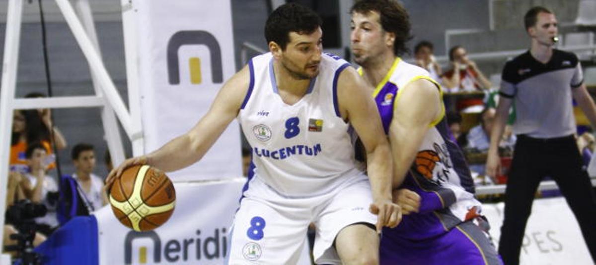 Un momento del partido del Lucentum