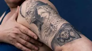 La Santa Faz en la piel: “Con el tatuaje llevo a Alicante en mi cuerpo”
