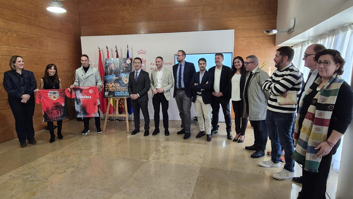 Presentación del primer Medio Maratón Entierro de la Sardina