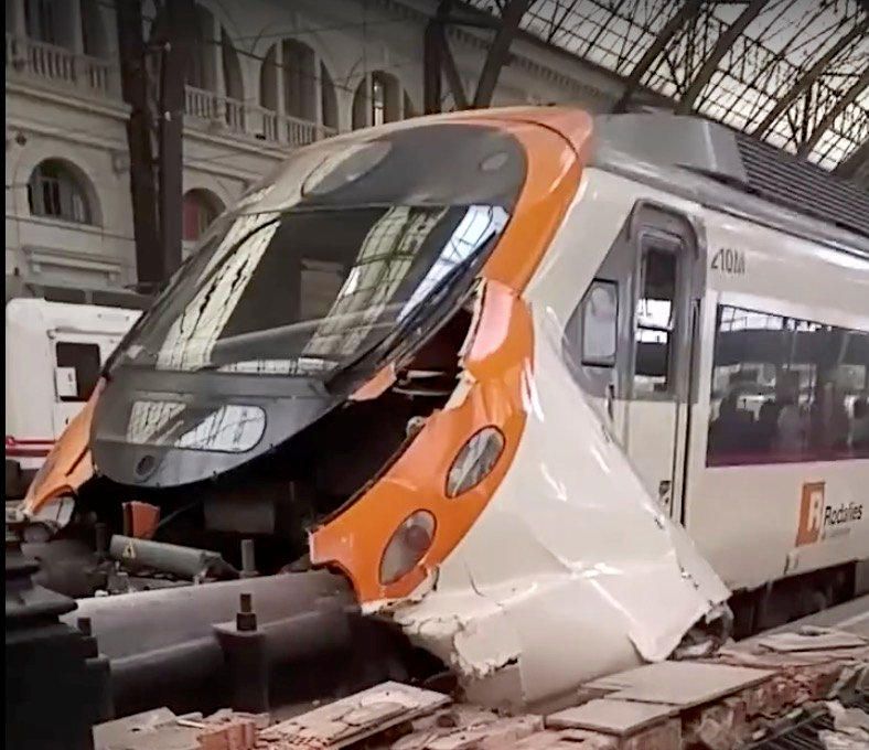 Accident de tren a l'Estació de França