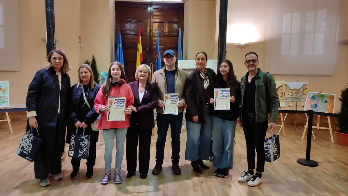 Elsa Báscones, con una sudadera roja, en la entrega de premios.