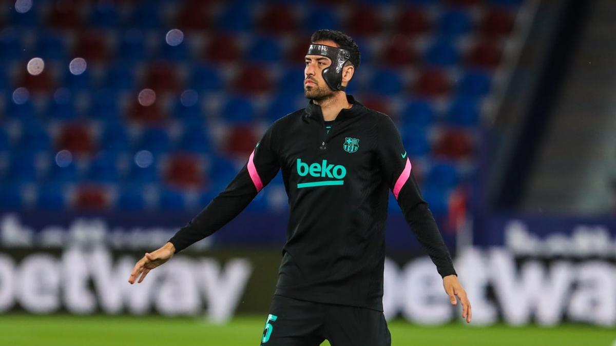 Busquets jugará con máscara