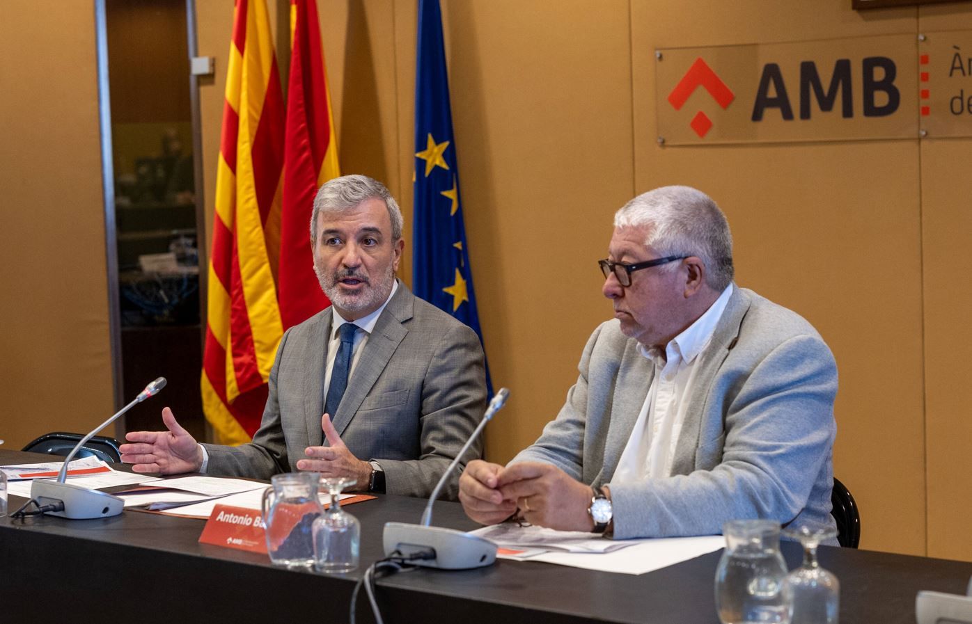 Collboni y Balmón, en la presentación del nuevo plan de inversiones del AMB.