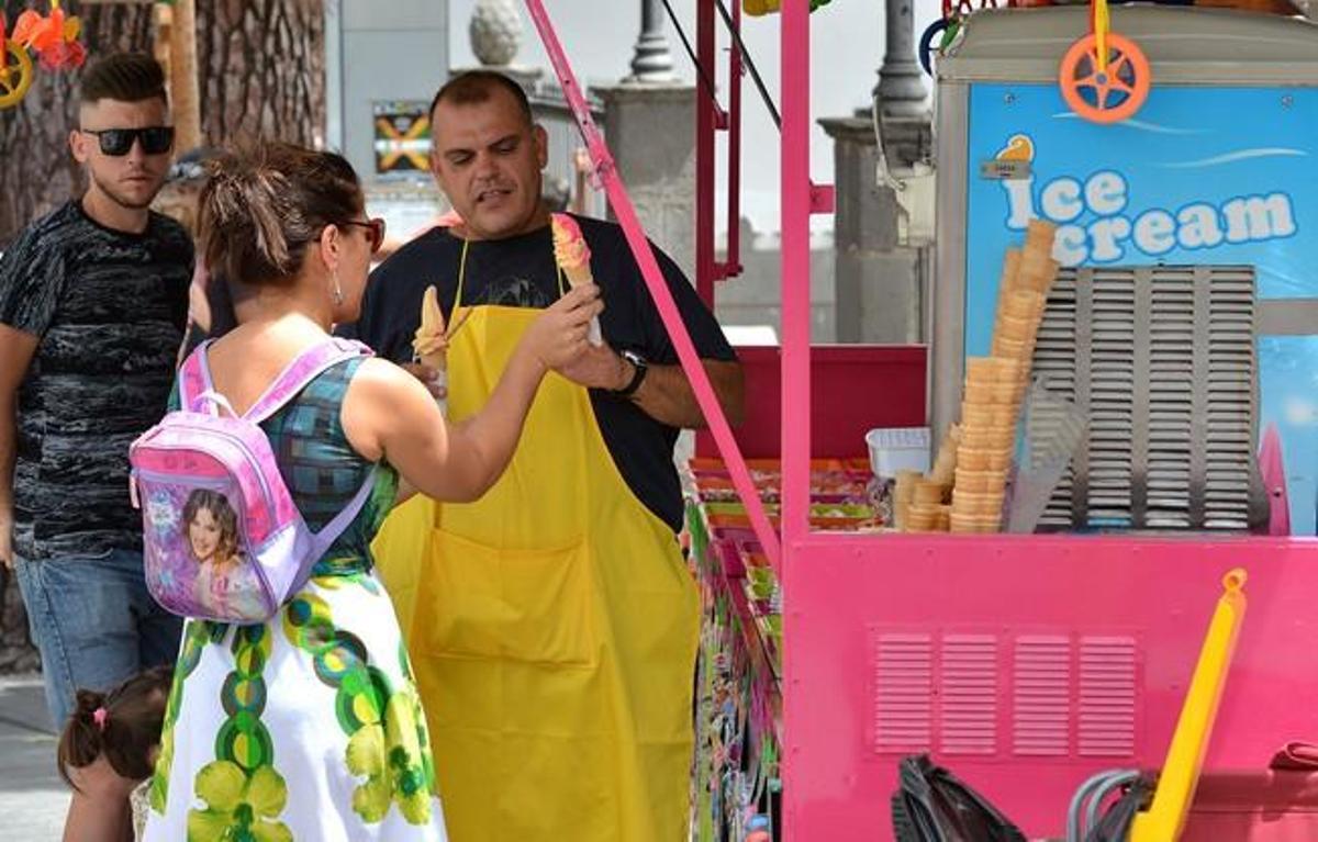 CALOR PROCESION SANTIAGO TUNTE