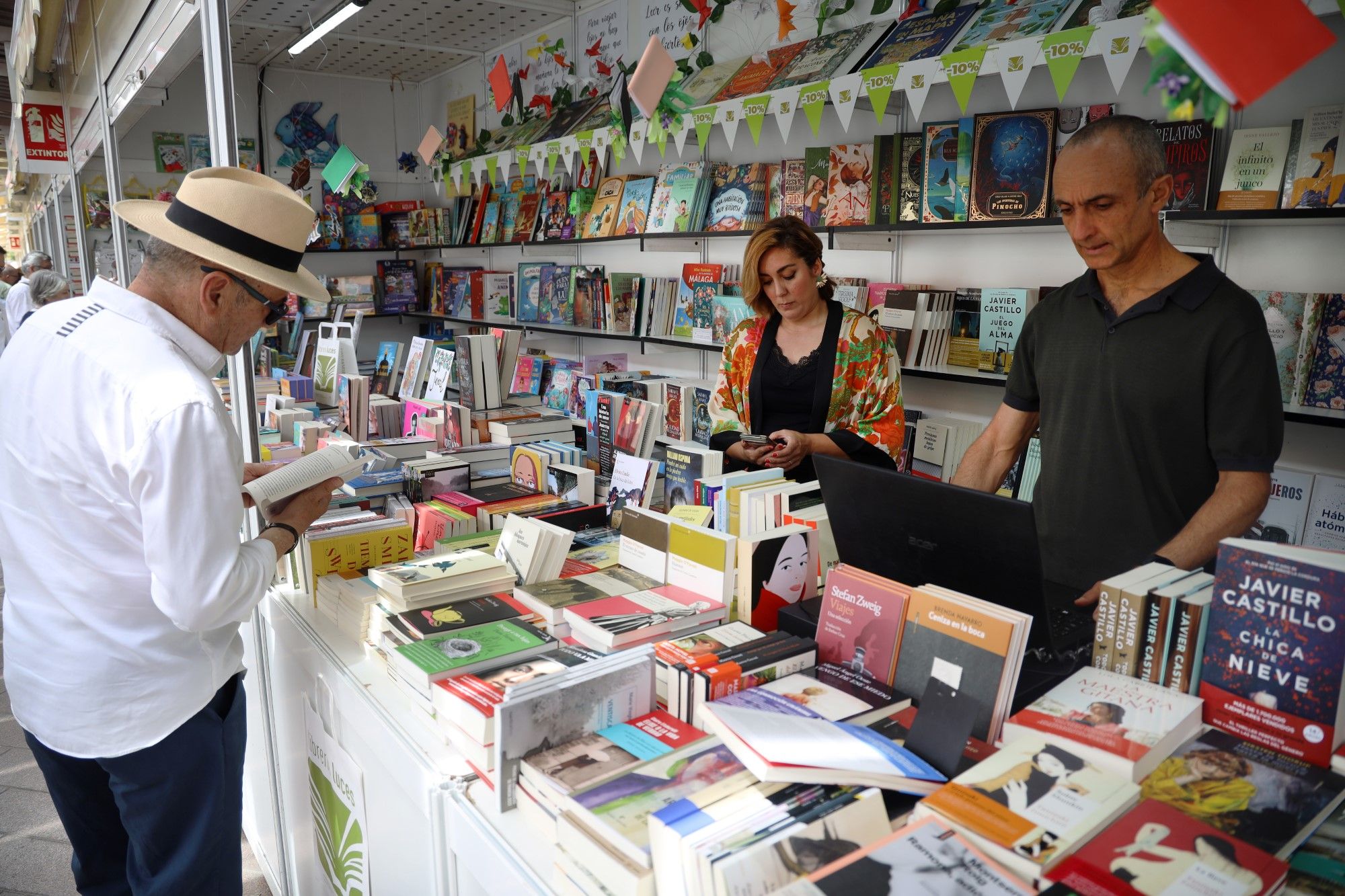 Inaugurada del Feria del Libro de Málaga 2023 en la plaza de La Marina