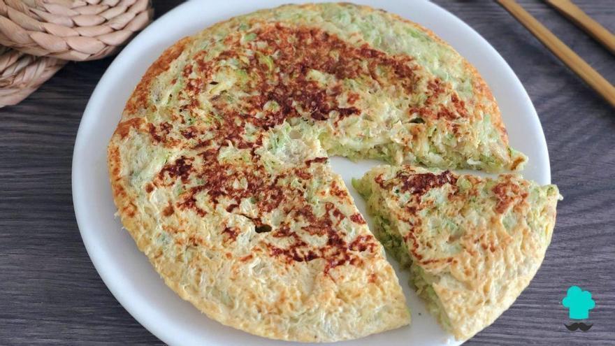 Tortilla de calabacín en freidora de aire: jugosa, ligera y sin apenas aceite