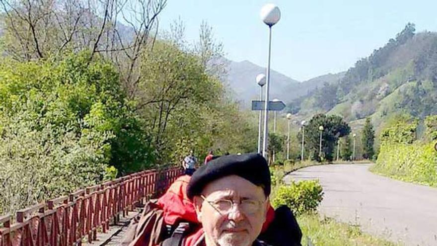 Antonio Sousa, ayer, en el paseo fluvial de Mieres.