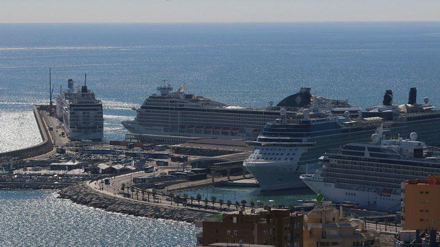 El puerto de Málaga prevé llegar a 300 cruceros en 2017