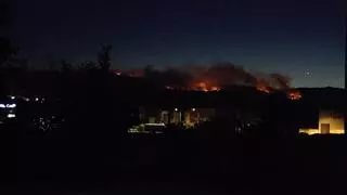 Incendio forestal "provocado" en Rois: "Las llamas avanzaron muy rápido"