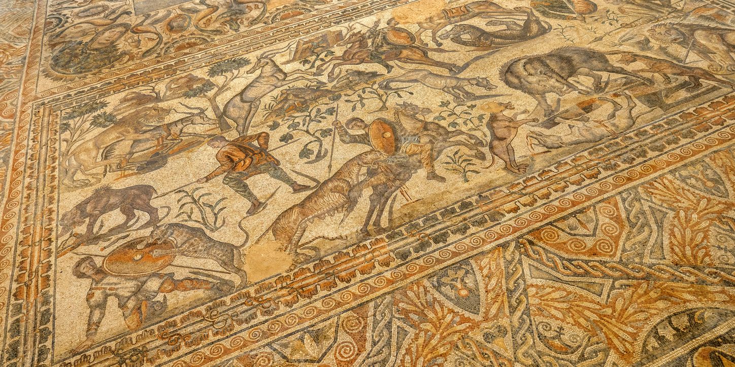 Escenas de caza en los mosaicos de La Olmeda