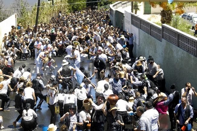 TRAIDA DEL AGUA 2016. LOMO MAGULLO. TELDE