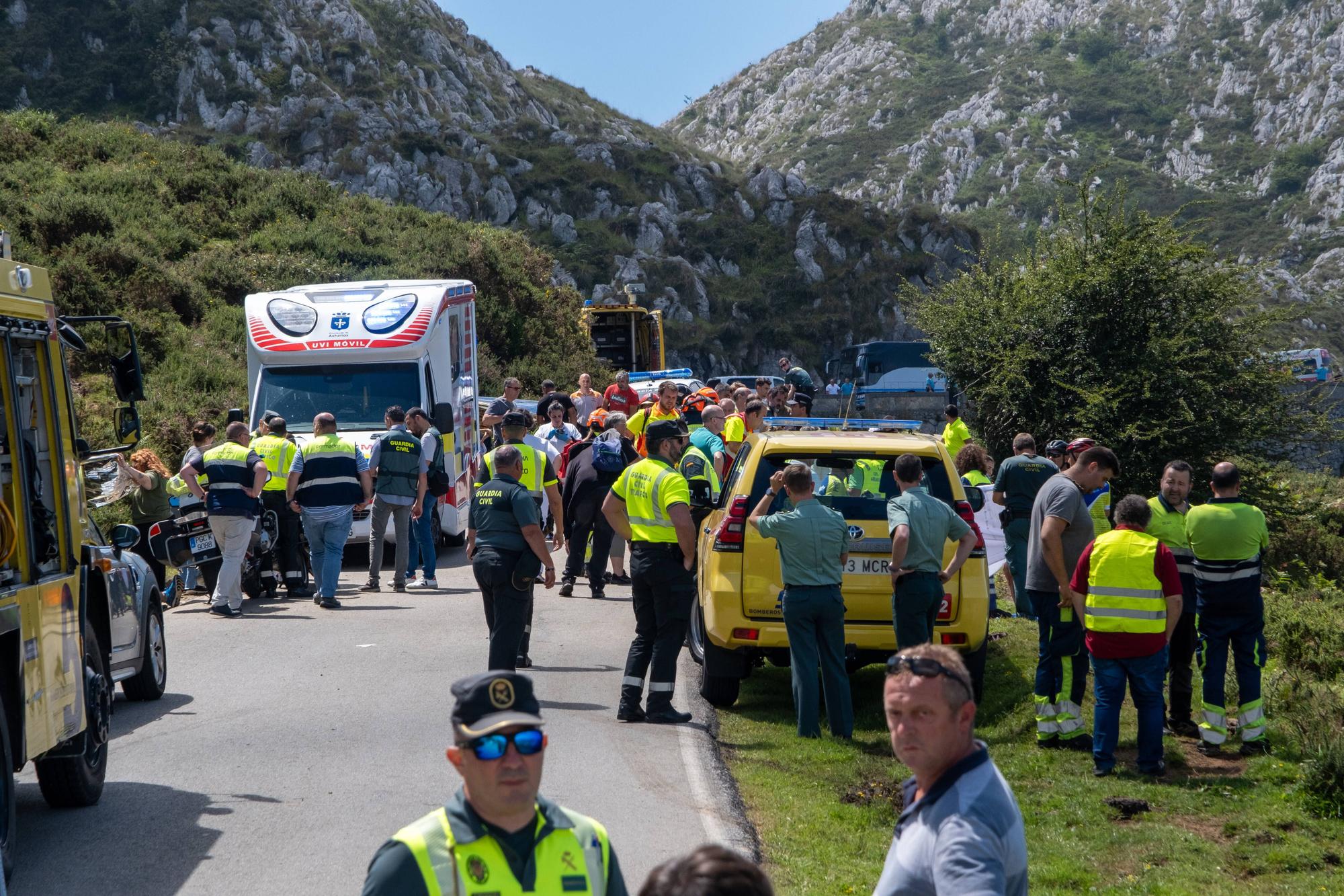 Grave accidente en Covadonga al despeñarse un autobús con niños que iba a los Lagos