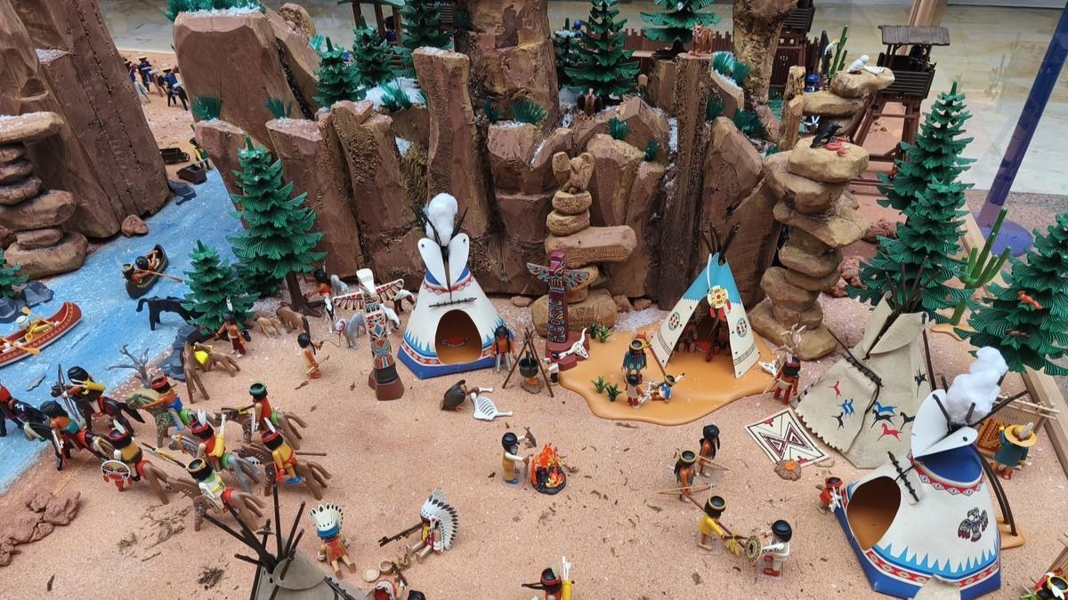 Un diorama recreando el lejano oeste