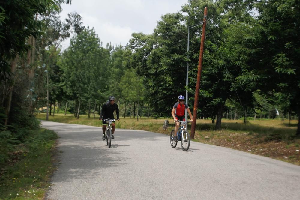 Más de 100 ciclistas participaron en la segunda edición de la Marcha por los Montes de Vigo.