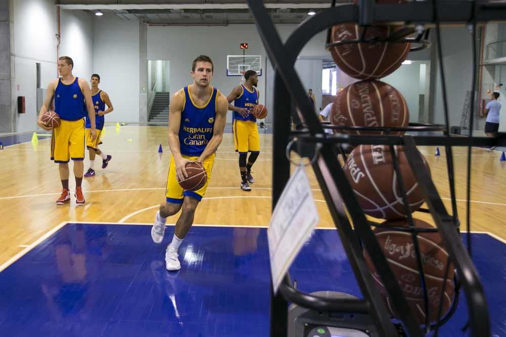 Primer entrenamiento del Herbalife Gran Canaria