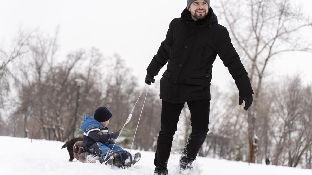 Desde chaquetas de esquí hasta tablas de snowboard: los artículos clave para un día perfecto esquiando
