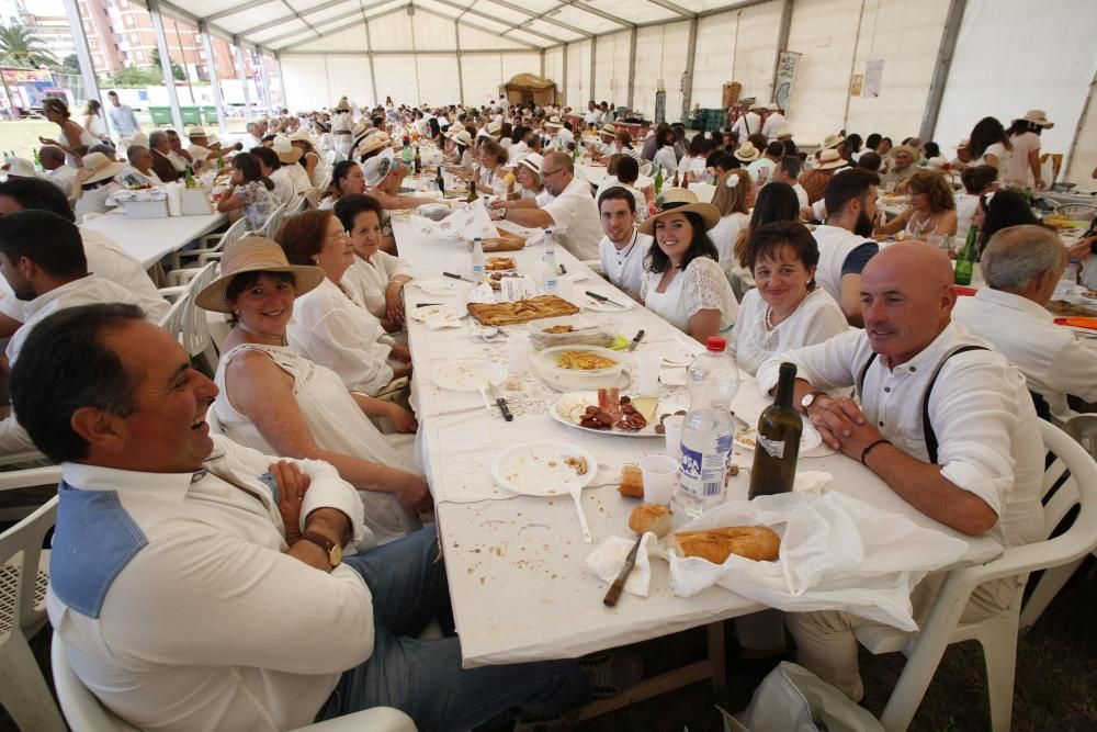 Trasona le pone son cubano a su fiesta