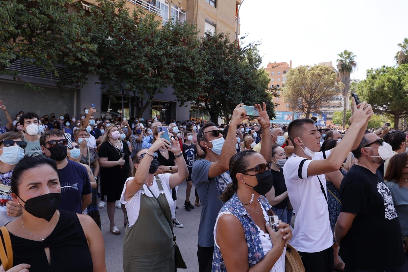 Llenazo en la última mascletà de las Fallas 2021