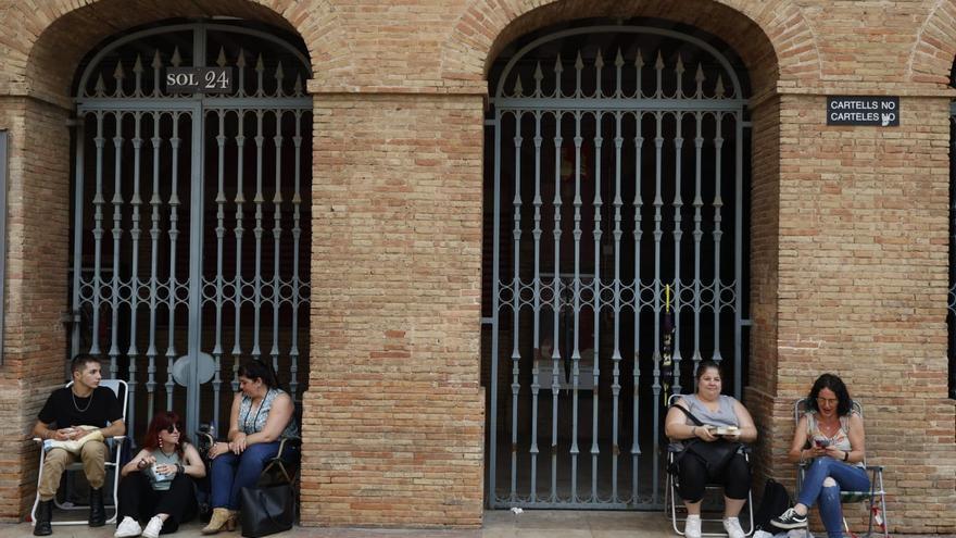 Seis días de cola para ver a Pablo Alborán en la plaza de toros de València