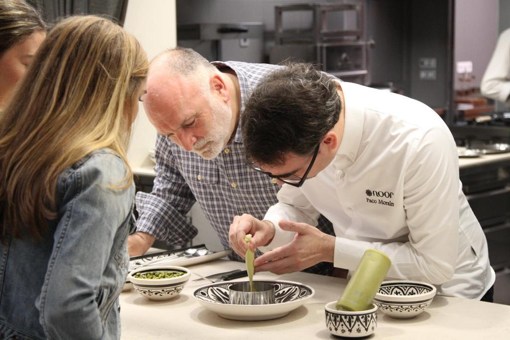 José Andrés y familia en España, serie HBO