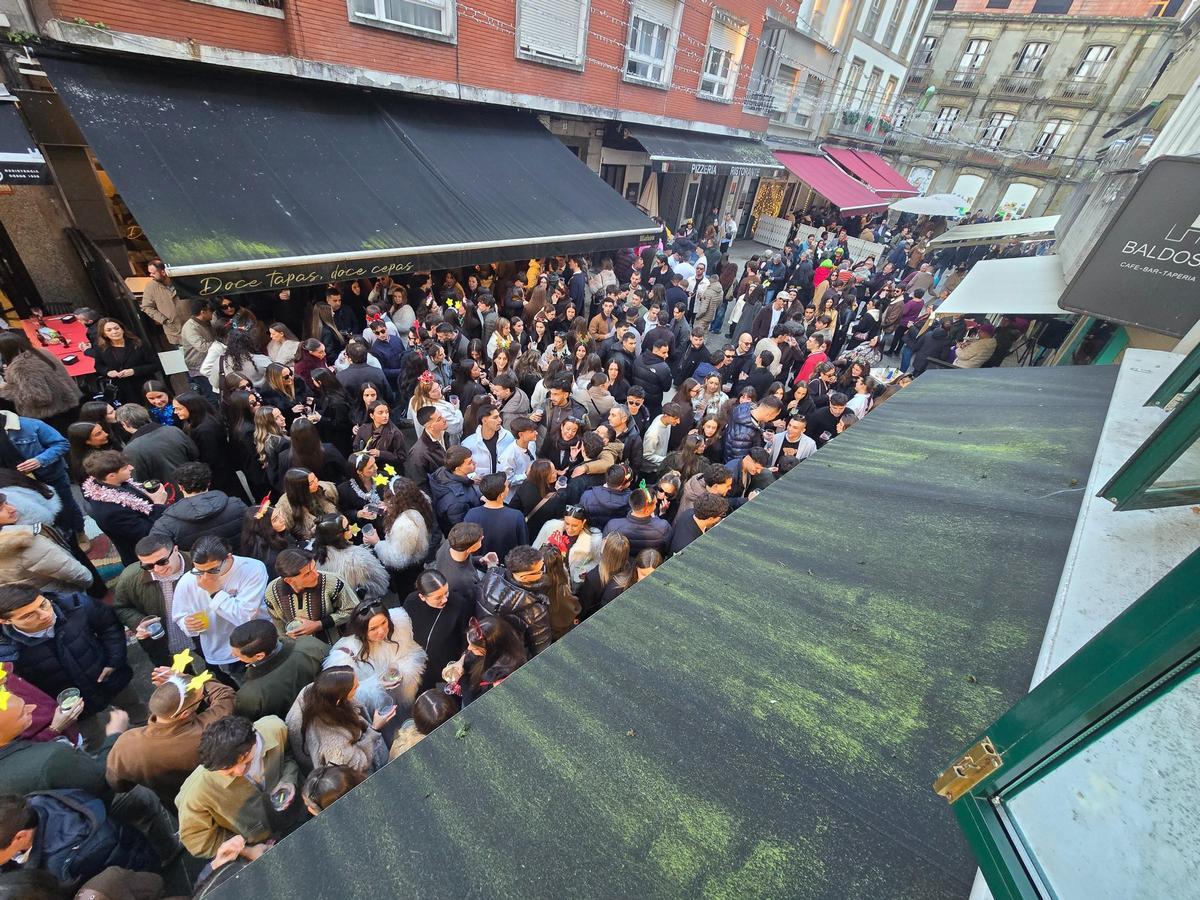 Vilagarcianos y visitantes apuran las últimas horas de 2025.