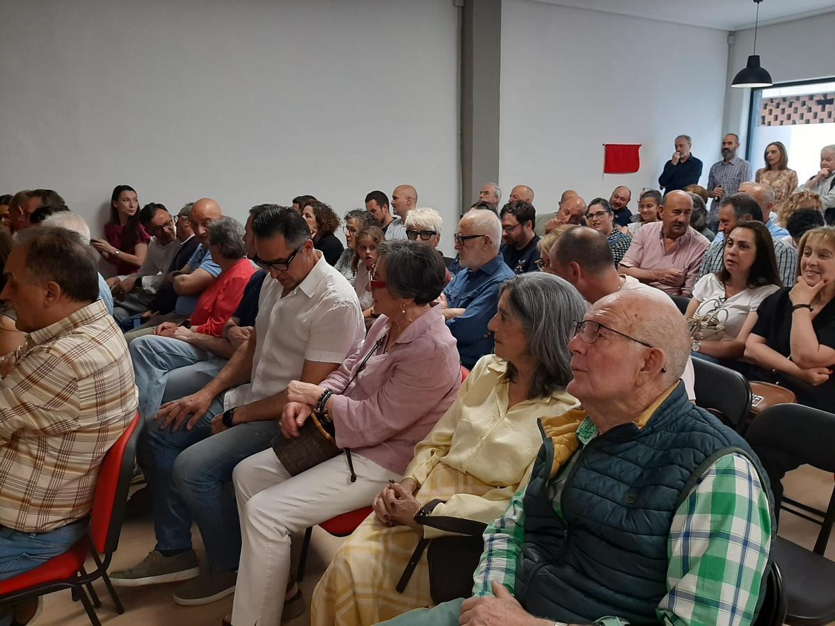 Asistentes al acto, ayer en Grado