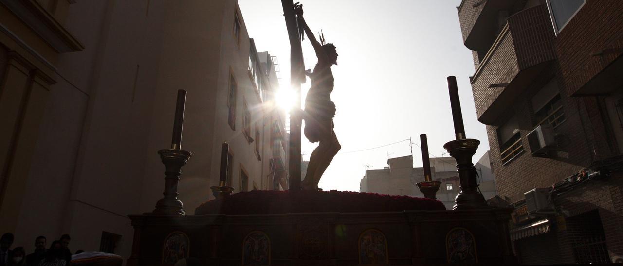 Uno de los tronos que procesionan este Viernes Santo.