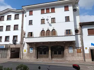 El PSOE exige responsabilidades políticas tras la sentencia que paraliza la compra del Cine Colón por el Ayuntamiento de Cangas de Onís