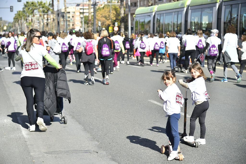 Carrera de la Mujer: recorrido por avenida de los Pinos, Juan Carlos I y Cárcel Vieja (2)