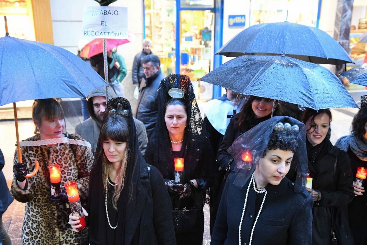 PROCESIÓN DE LAS BOMBILLAS